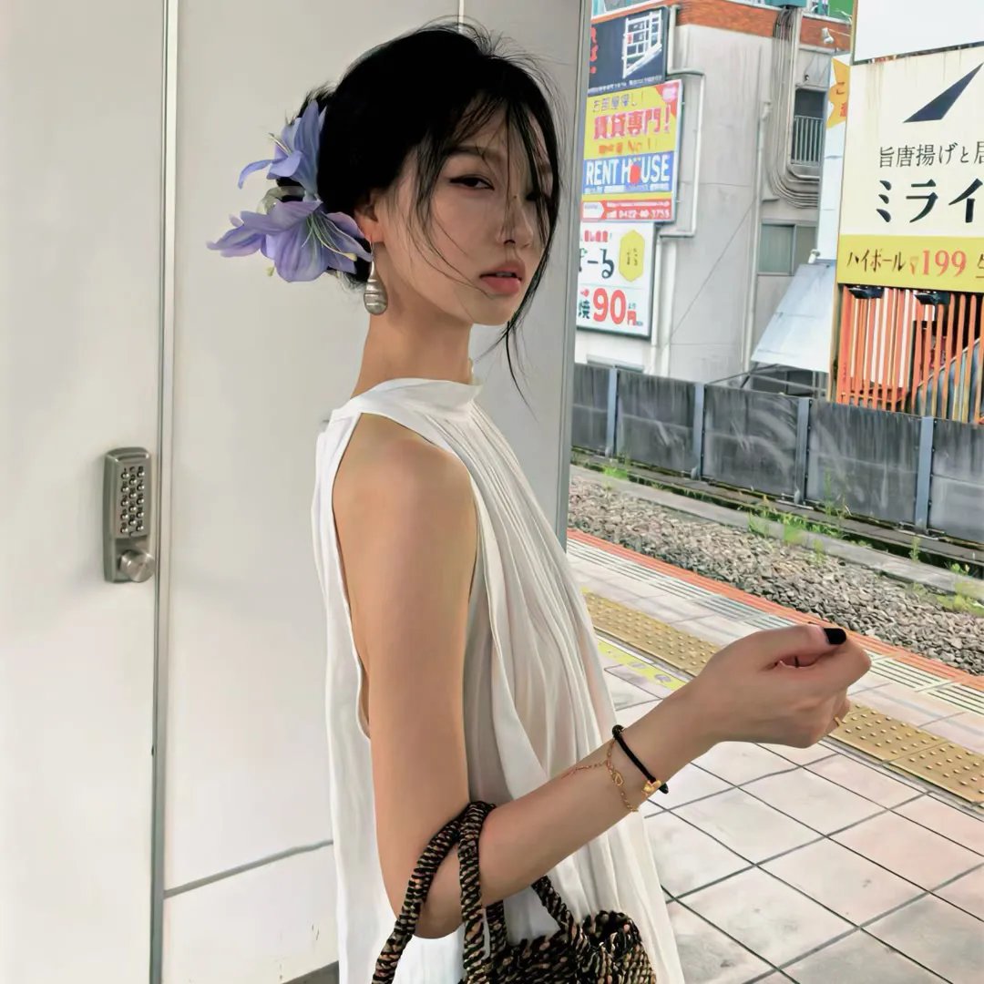 闪婚后,我成为全家福星